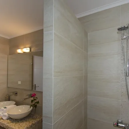 Sosanna Aparthotel